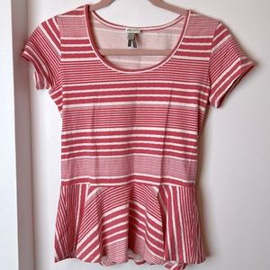 Salmon top with flowy bottom